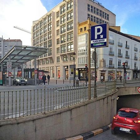 Atuaire Home Preciosa Vivienda Vistas A La Catedral Parking Incluido Burgos Exterior photo